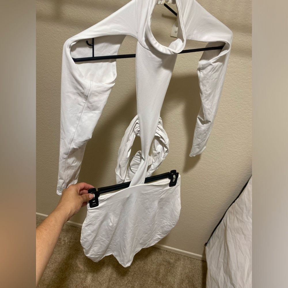 White cut out dress 👗!!